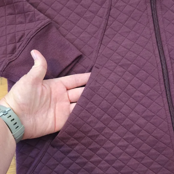 Athletic Works Womens Size Large Quilted Jacket With Hoodie Burgandy - Picture 5 of 11